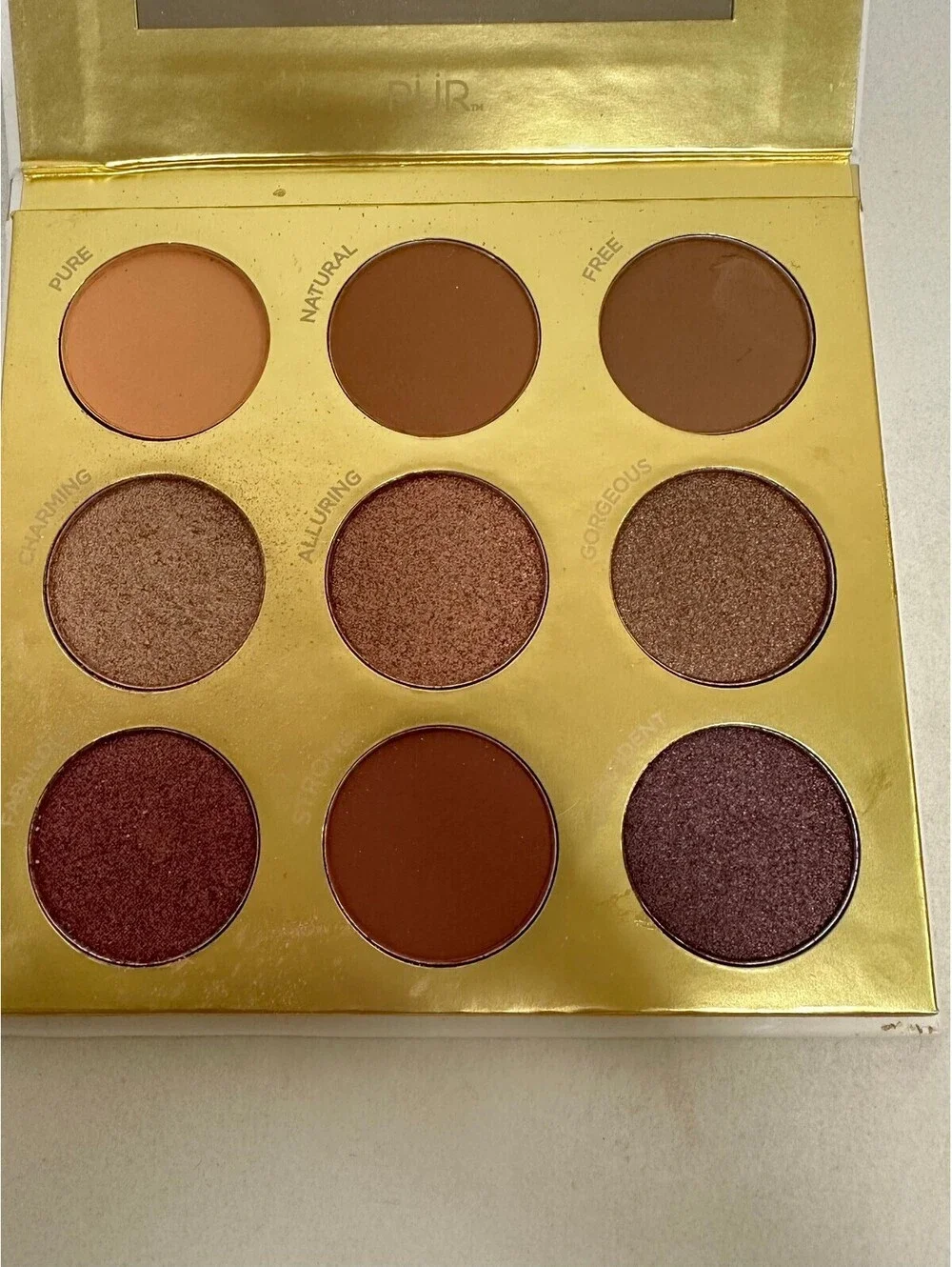 Limited Edition PUR Be Your Selfie 9-shade eyeshadow palette 13.5g/0.48 oz